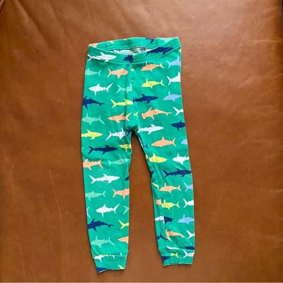 GAP Baby Organic Cotton Shark PJs, 3T - Picture 5 of 7